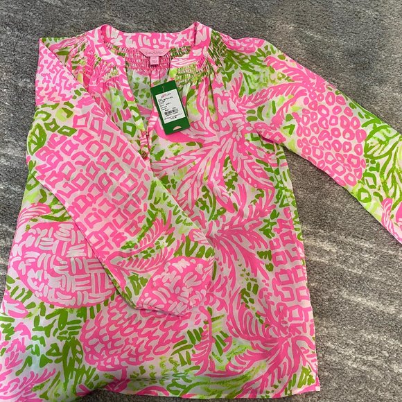 Lilly Pulitzer Tops - NWT Lily Pulitzer Elsa top